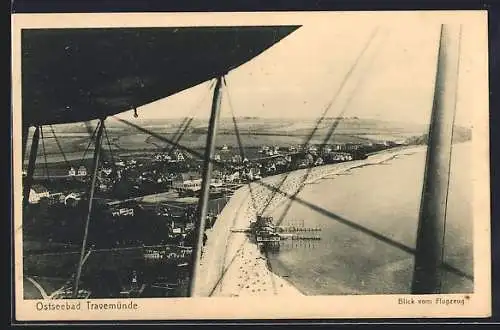 AK Travemünde, Ostseebad Strand vom Flugzeug aus