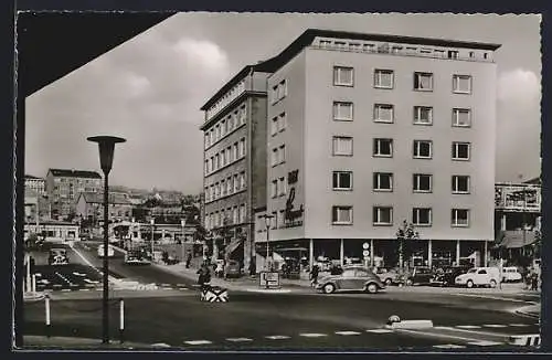 AK Pforzheim, Goethestrasse und Zerrennerstrasse mit Verkehr, VW Käfer