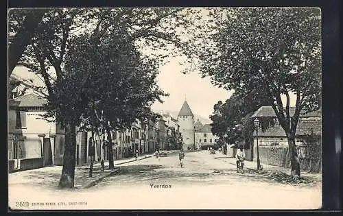 AK Yverdon, Strassenpartie mit grossem rundem Turm