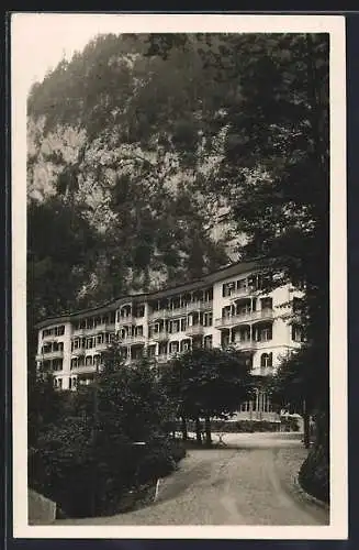 AK Weissenburg-Bad, Strassenpartie am Hotel Waldkurhaus