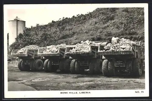 AK Liberia, Bomi Hills, Eisenerz-Abbau, beladene LKW