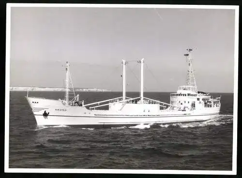 Fotografie Frachtschiff Hagno vor der englischen Kanalküste