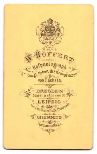 Fotografie W. Höffert, Dresden, Marienstrasse 10, Porträt eines jungen Mannes