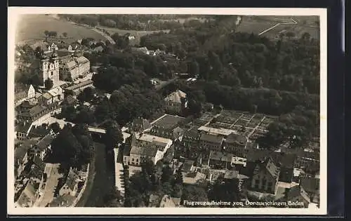 AK Donaueschingen /Baden, Ortsansicht vom Flugzeug aus