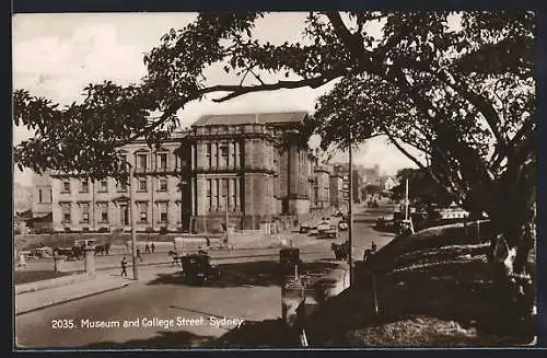 AK Sydney, Museum and College Street