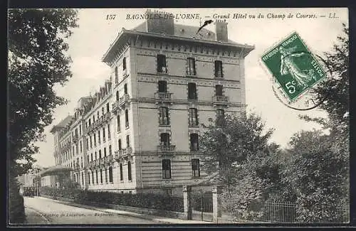 AK Bagnoles-de-l`Orne, Grand Hotel vu du Champ de Courses