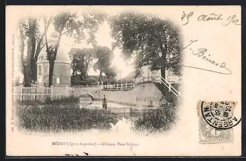 AK Médavy /Argentan, Chateau, Tour St-Jean