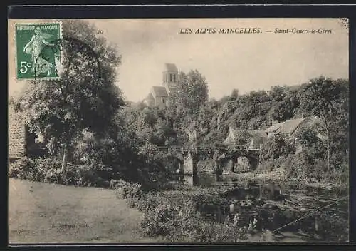 AK Saint-Céneri-le-Gérei, Vue pittoresque du village et du pont sur la rivière dans les Alpes Mancelles