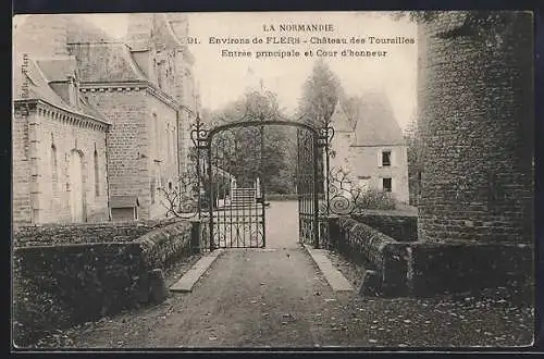 AK Flers, Château des Tourailles, Entrée principale et Cour d`honneur