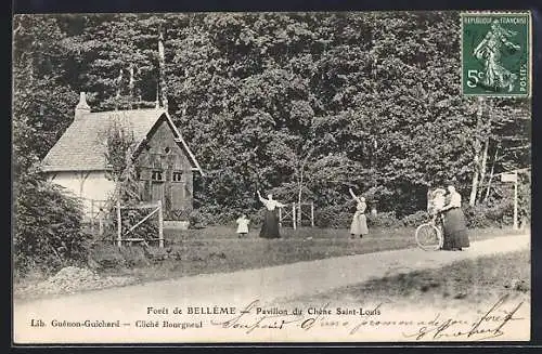 AK Bellême, Pavillon du Chêne Saint-Louis dans la forêt