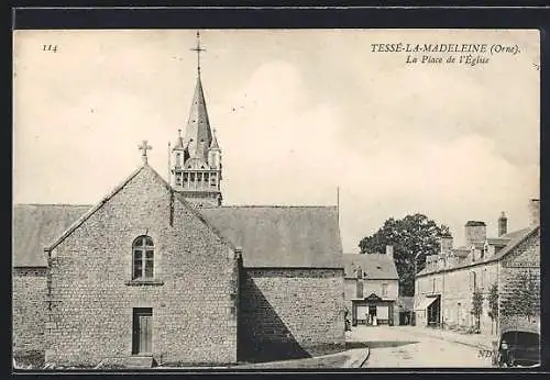 AK Tessé-la-Madeleine, La Place de l`Église