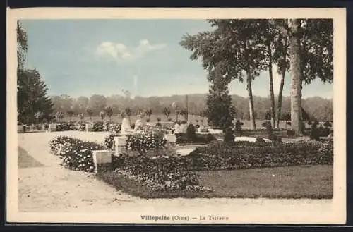 AK Villepelée, La Terrasse