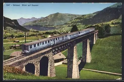 AK Gstaad, Blick auf Saanen, Viadukt mit Bahn