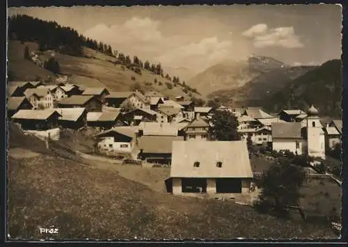 AK Präz, Ortsansicht mit Berglandschaft