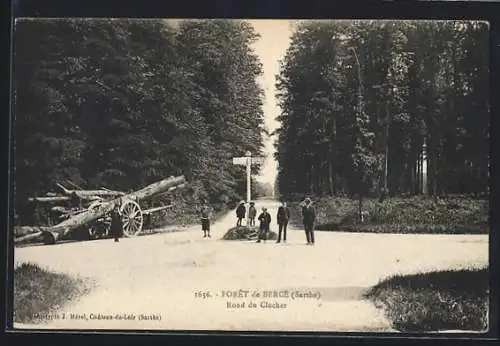 AK Bercé /Sarthe, La Forêt, Rond du Clocher