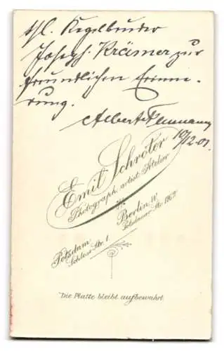 Fotografie Emil Schröter, Potsdam, Schlossstrasse 1, Porträt Offizier in Uniform mit gepflegtem Vollbart