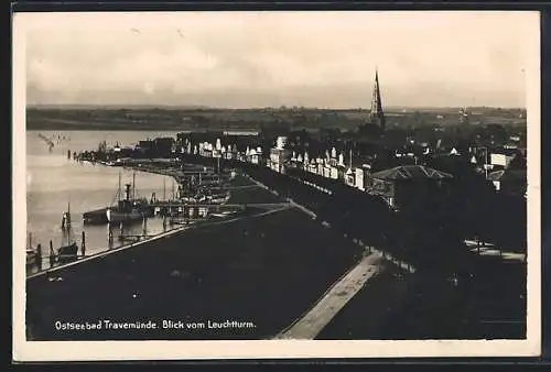 AK Travemünde, Ostseebad, Blick vom Leuchtturm auf den Ort