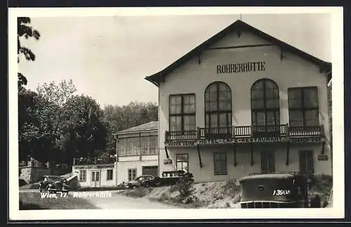 AK Wien, Hotel-Restaurant Rohrerhütte mit parkenden Autos