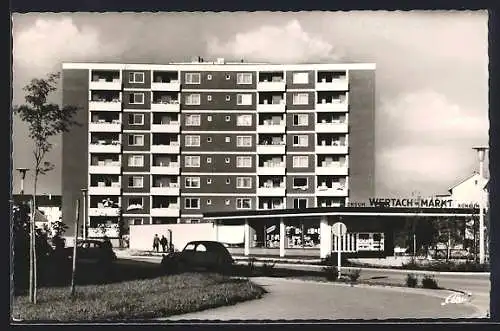 AK Kaufbeuren, Wertachschleife mit Geschäft Wertach-Markt und Hochhaus