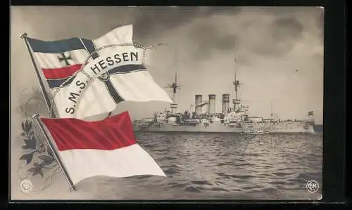 AK Kriegsschiff S.M.S. Hessen nebst einem Beiboot auf der See treibend, Reichskriegsflagge