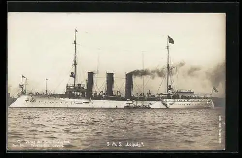 AK China, Kriegsschiff S.M.S. Leipzig des Ostasiengeschwaders mit Beiboot