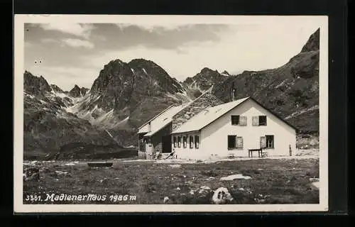 AK Madlenerhaus, Ansicht gegen die Berge