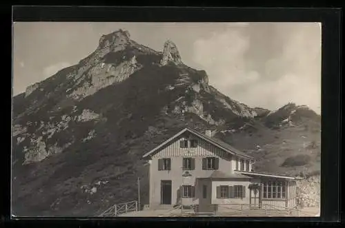 AK Stripsenjoch-Haus, Blick gegen den Gipfel