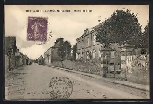 AK Le Breil-sur-Mérize, Mairie et École