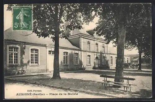 AK Aubigné, Place de la Mairie