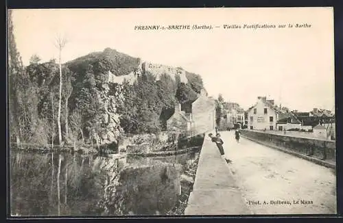 AK Fresnay-sur-Sarthe, Vieilles fortifications sur la Sarthe