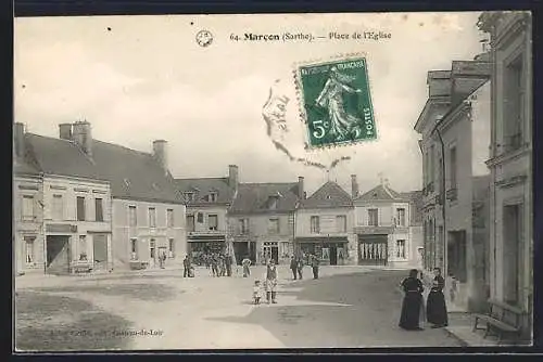 AK Marcon, Place de l`Église avec passants et bâtiments historiques