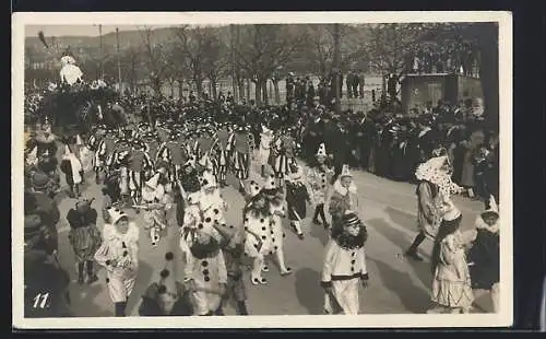 AK Zürich, Kinderumzug Sechseläuten 1921, Clownskostüme