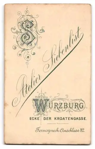 Fotografie Atelier Siebenlist, Würzburg, Ecke der Kroatengasse, Porträt eines jungen Mannes