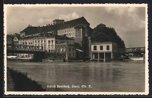 AK Steyr /Ob. D., Schloss Lennbach mit Flusspartie