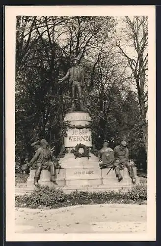 AK Steyr, Josef Werndl-Denkmal mit Skulpturen