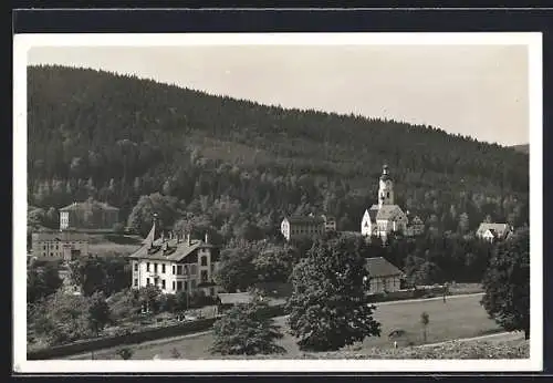 AK Bayerisch Eisenstein, Ortsansicht mit Kirche