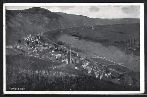 AK Uerzig a. d. Mosel, Teilansicht mit Kirche