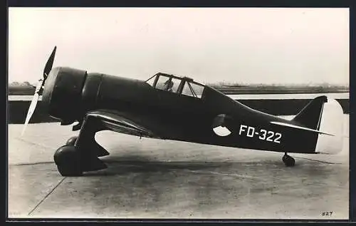 AK Flugzeug FD-322 auf dem Landeplatz