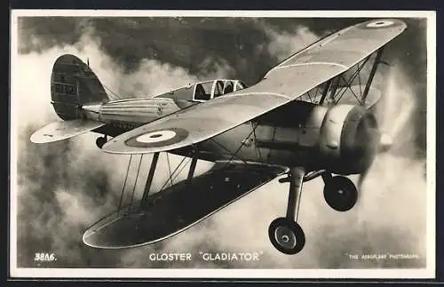 AK Gloster Gladiator, Doppeldeckerflugzeug