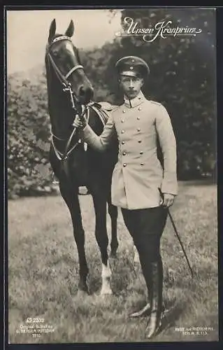 AK Kronprinz Wilhelm von Preussen mit Schirmmütze und seinem Pferd