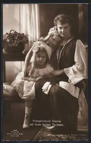 AK Prinzessin Cecilie von Preussen mit ihrer Schwester bei der Kronprinzessin Cecilie