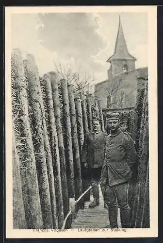 AK Soldaten im Laufgraben zur Stellung in den Französischen Vogesen