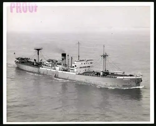 Fotografie Frachtschiff / Frachter Harrier bei langsamer Fahrt, Grossformat 25 x 20cm