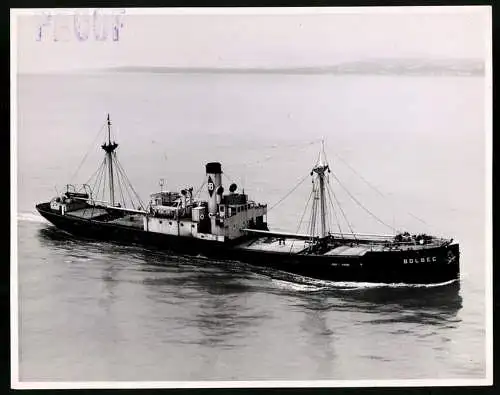 Fotografie Frachtschiff / Frachter Bolbec in Küstennähe, Grossformat 25 x 19cm