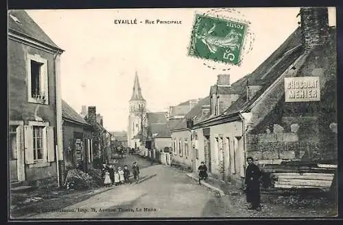 AK Évaillé, Rue Principale avec villageois et église au fond