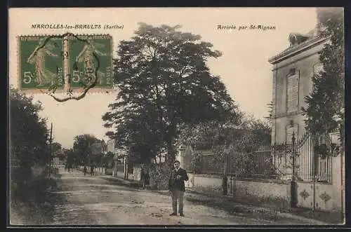 AK Marolles-les-Braults, Arrivée par St-Rigomier avec vue sur une rue bordée d`arbres et de maisons