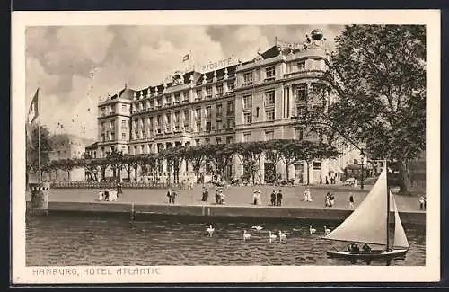 AK Hamburg-St.Georg, Hotel Atlantic mit Segelboot