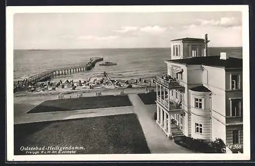 AK Heiligendamm, Ostseebad, Strand mit Hotel