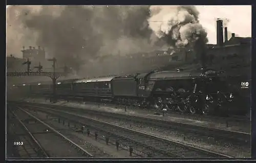 AK LNER train with Engine No. 4472 Flying Scotsman going full steam