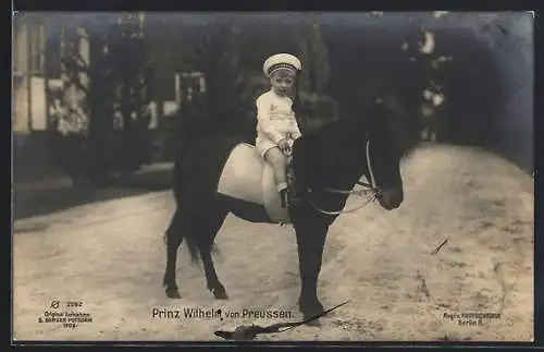 AK Prinz Wilhelm von Preussen, auf seinem Pony sitzend